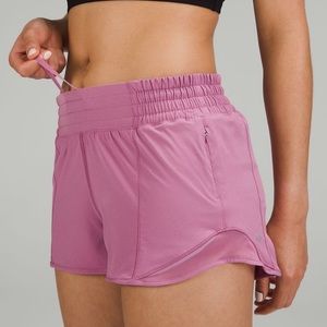 Lululemon Hotty Hot 2.5” shorts in velvet dust